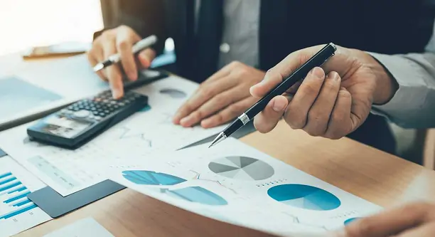 Benefits of ecommerce software solutions for business growth and automation